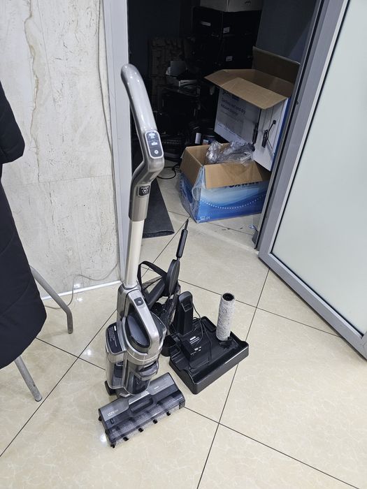 вертикальный пылесос