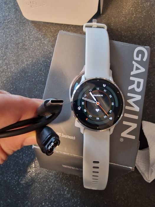 Garmin Venu 3 - alb - pachet complet
