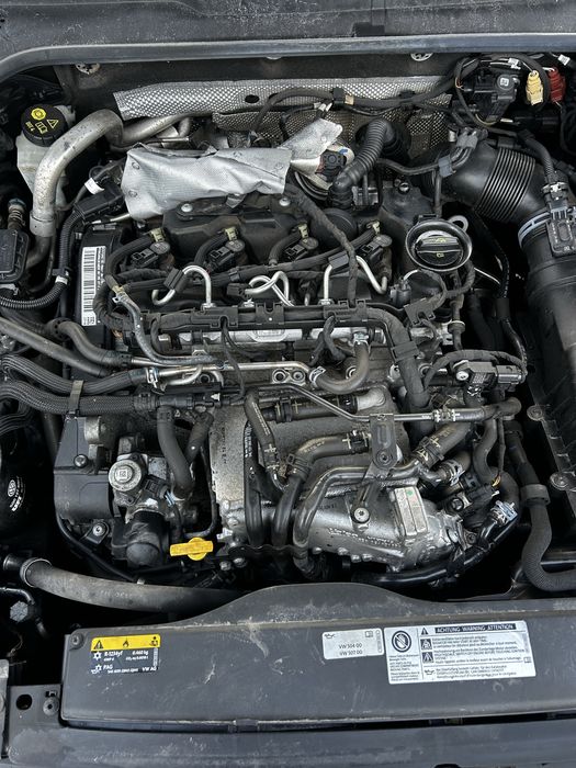 Injectoare Volkswagen Golf 7 1.6 Tdi euro 6  DGT