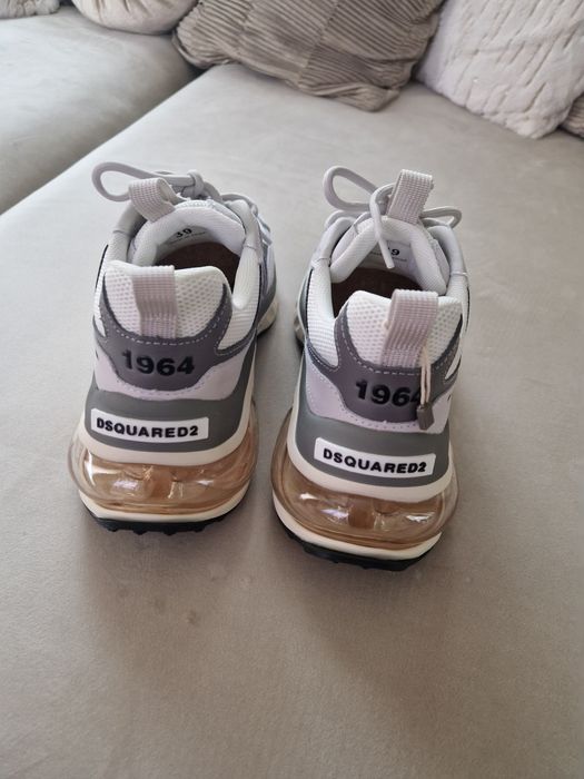 Нови  Disquared2 39