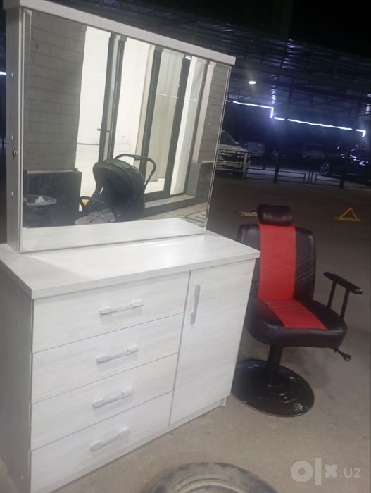 Стол ва стул сотилади 300$ ками бор