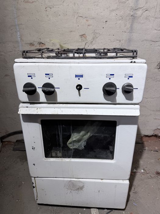 Продам газ плиту