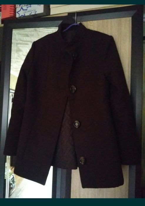 Продаю женское пальто