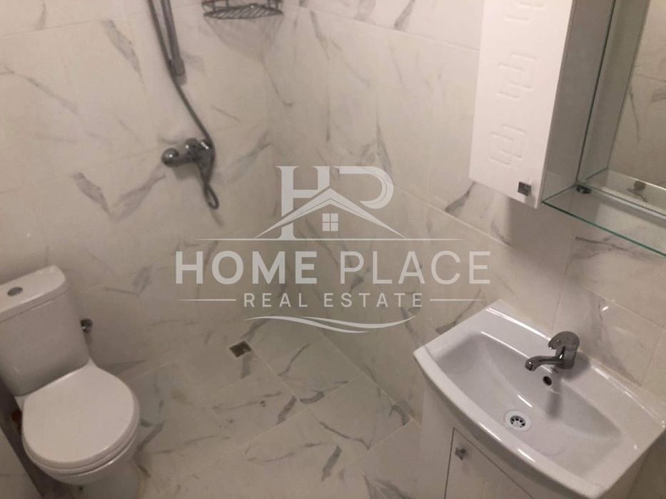 ПАРКОМЯСТО ! Двустаен апартамент под наем - Победа