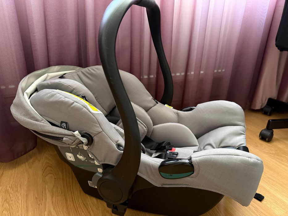 Scoica auto Joie