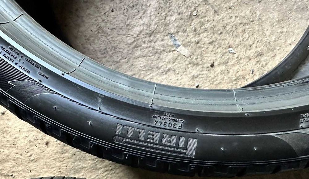 285/35 R22 Pirelli Scorpion Winter DOT 2021