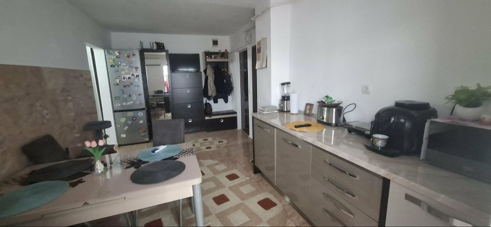 Apartament 3 camere Motru