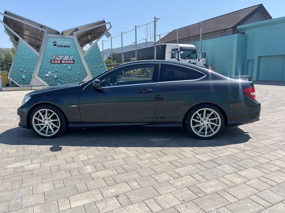 Mercedes-Benz C250 1.8CGI Pachet AMG Facelift Coupe Variante