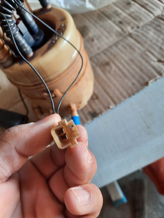 Nissan x-trail T-31  бензонасос оригинал