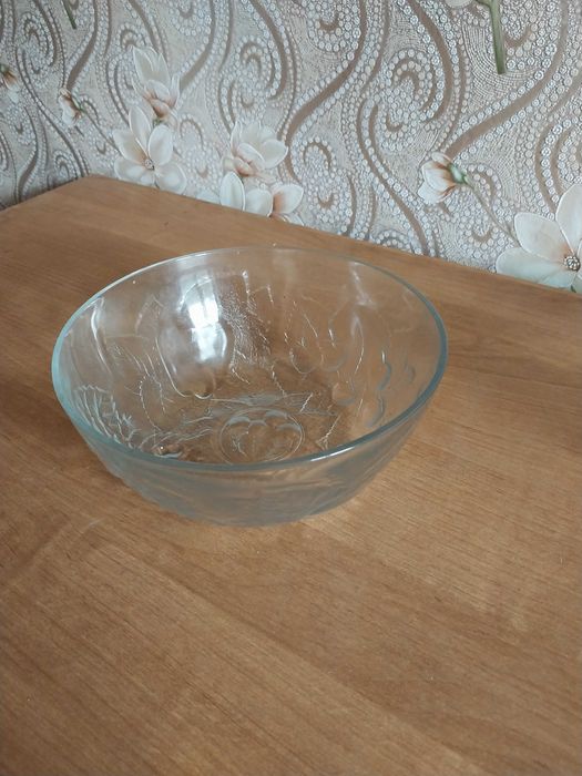 Продам вазу, салатницу