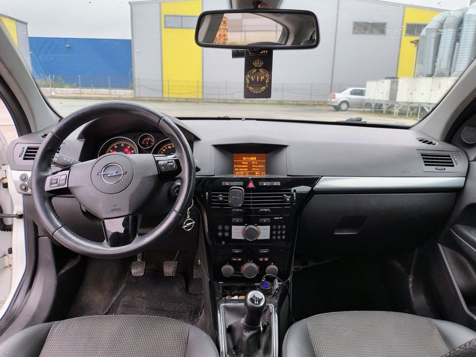 Opel Astra H  2009  1.6 benzina 116CP