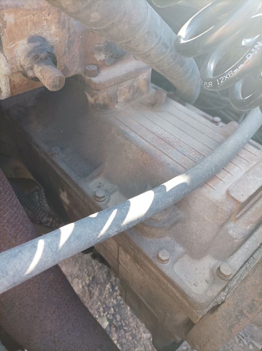 Продам маз по запчастям.