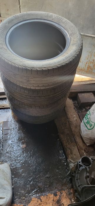 Продам летнюю резину Goodyear