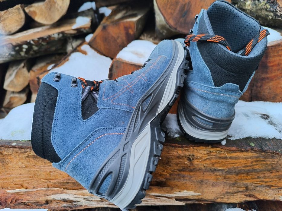 Ghete de munte Lowa Goretex 44