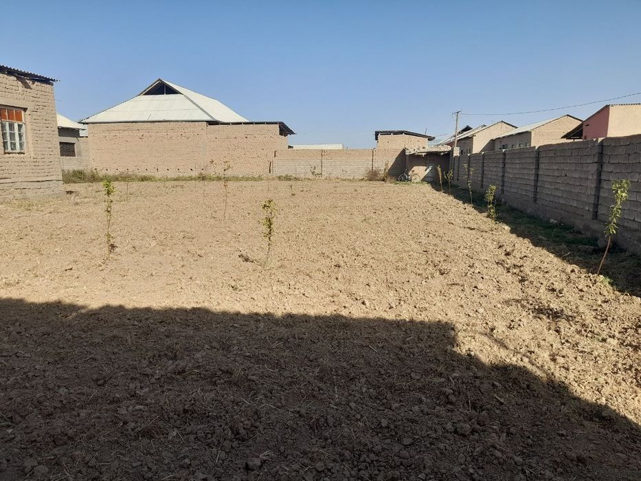 Qarshi shaxridan uchaska sotiladi