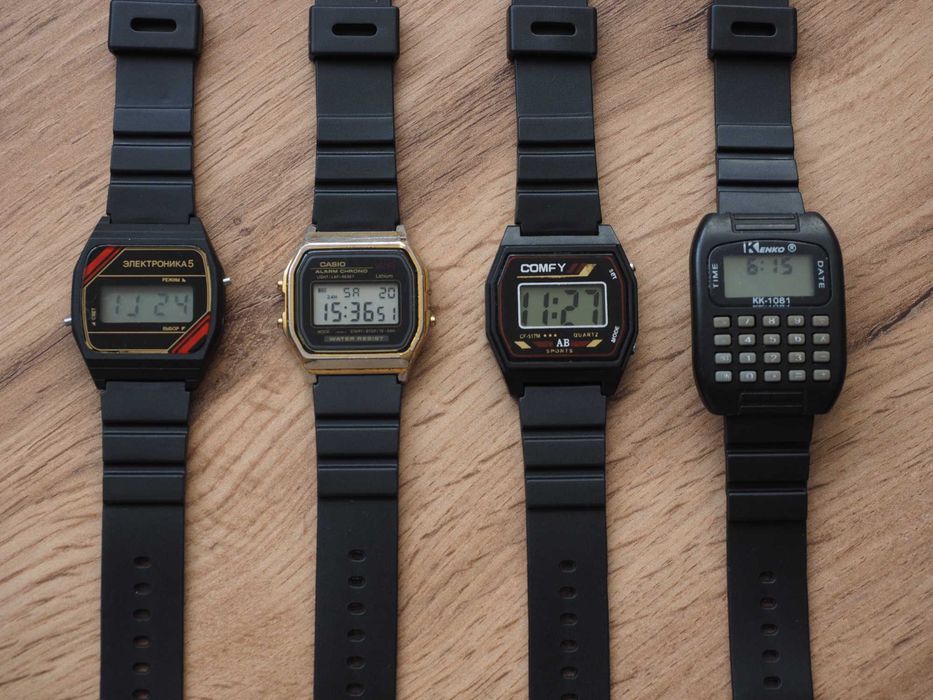 LOT de 4 ceasuri electronice retro: Casio, Elektronika etc. calculator