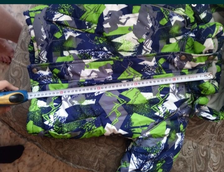 Продам зимнию куртку