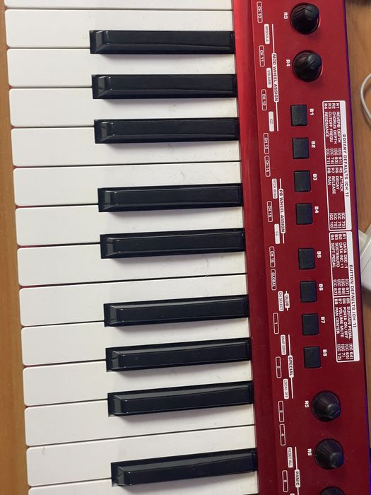 Мини клавиатура хорошем состоянии