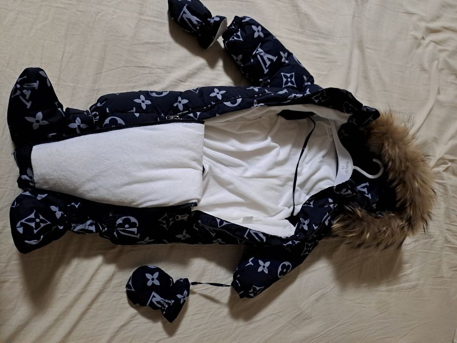 Детский зимний комбинезон