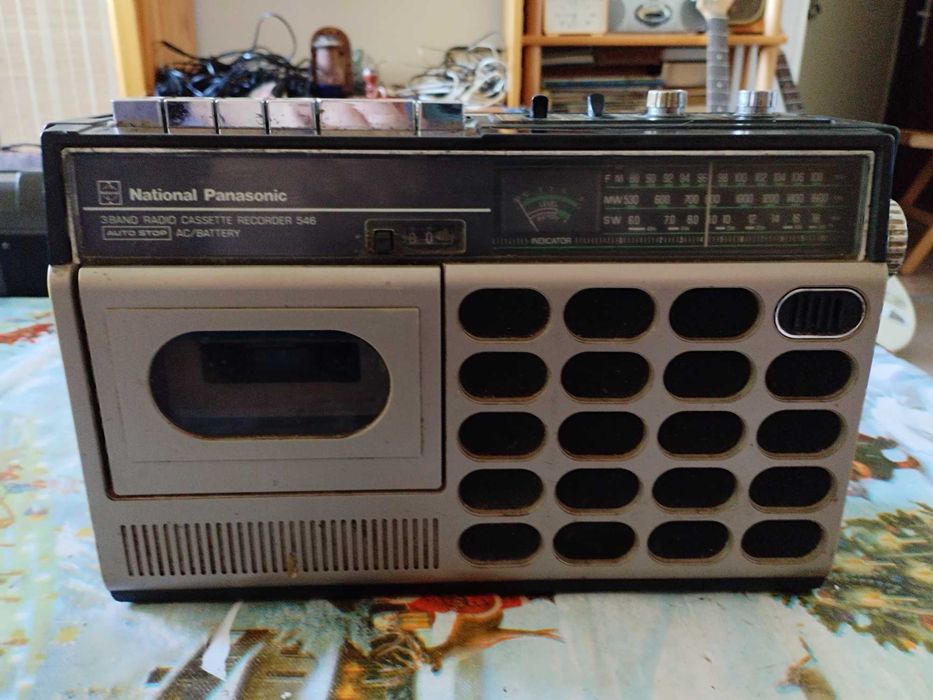 Различни радио касетофони