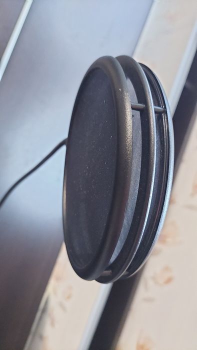 Microfon Audio-Technica AT4040 cu pop filter si stativ