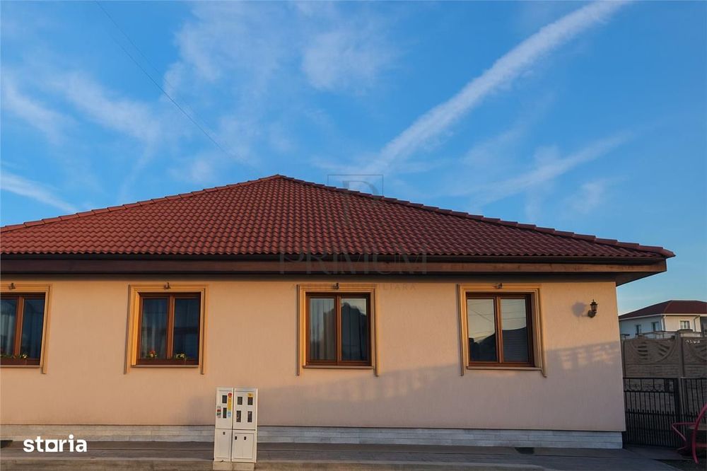 Duplex pe parter - mansarda amenajata - zona buna