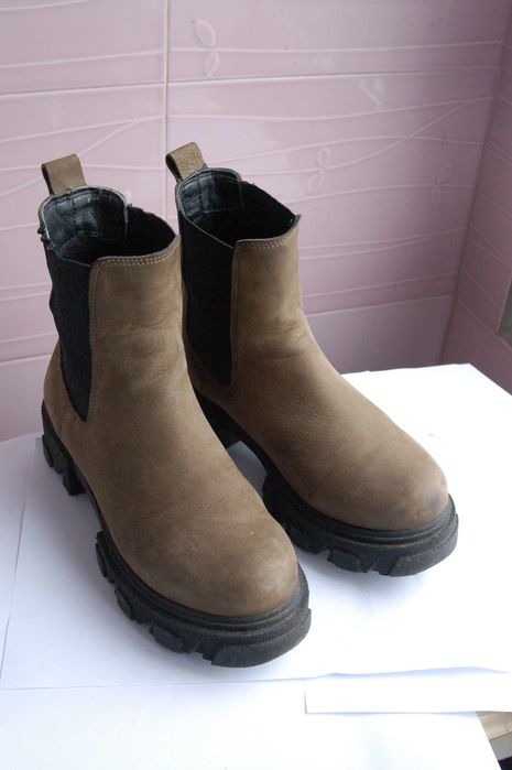 Нови Дамски боти LASOCKI/DANIELLE GILARDO 37 номер