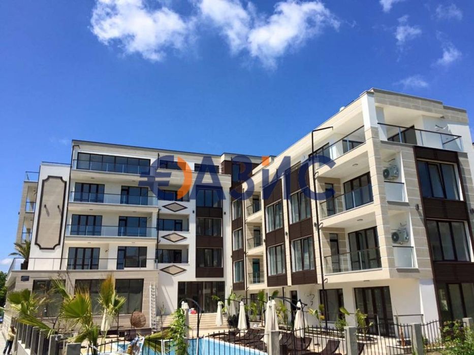 Продава се Тристаен апартамент в Приморско - 95 кв.м за 2843 €/кв.м - Снимка #11