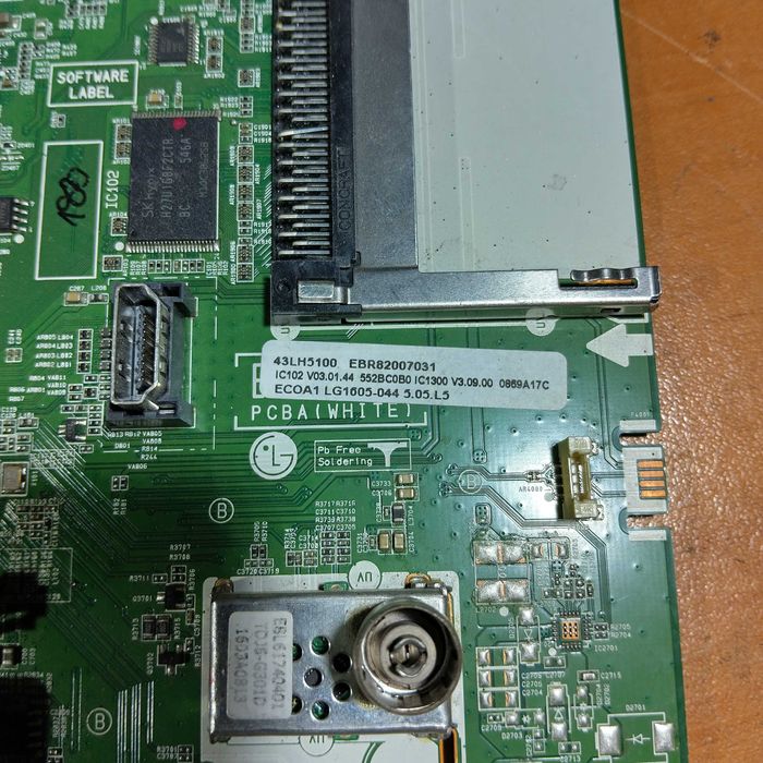 Продавам Samsung UE49RU7302KXXH на части