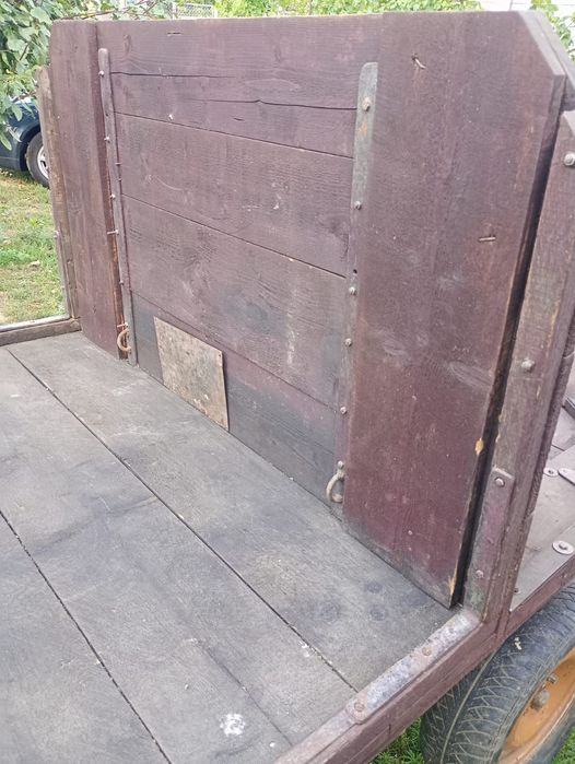 Vând căruța platformă