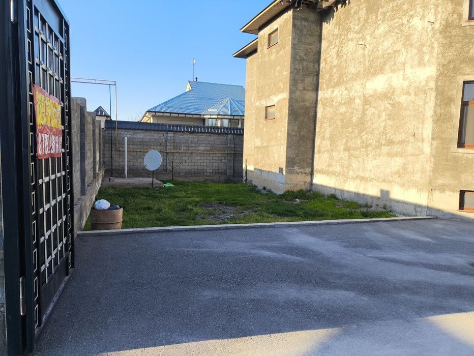 Дом продается 3 этажный