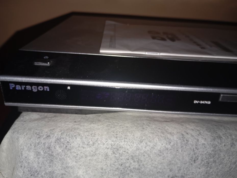 DVD player Paragon DV-947 KB