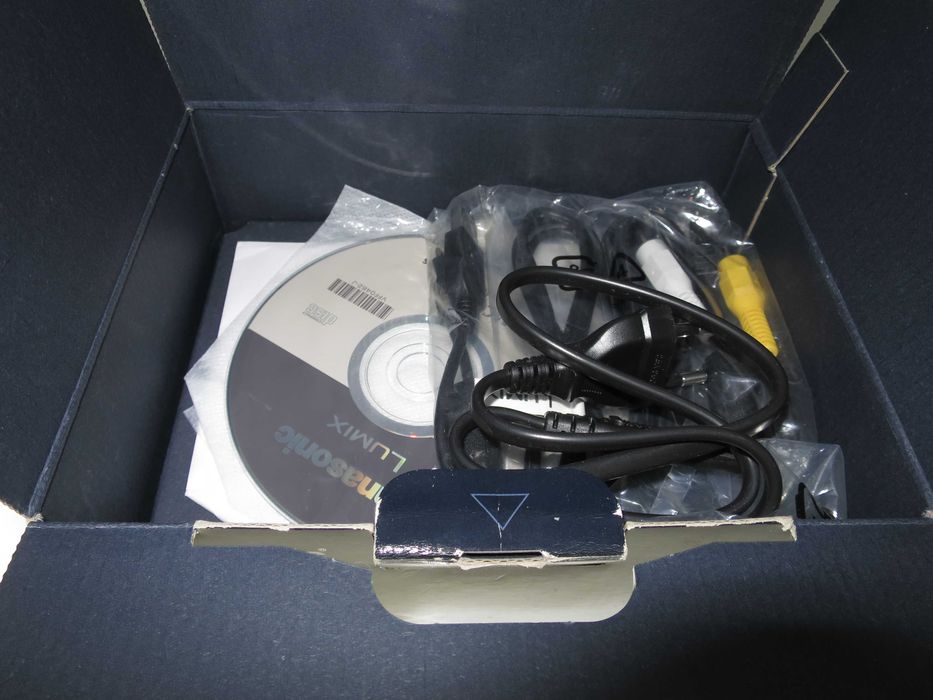 Panasonic Lumix DMC-FX550 компактен фотоапарат Leica камера оптика