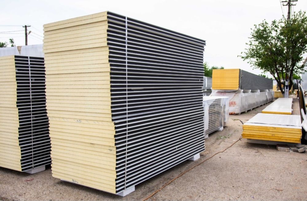 Panouri sandwich de perete si acoperis PUR