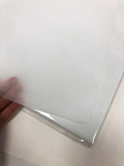 Бумага тишью (белая) 50*74 см