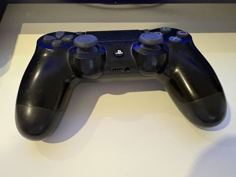 vand 3 jocuri+controler