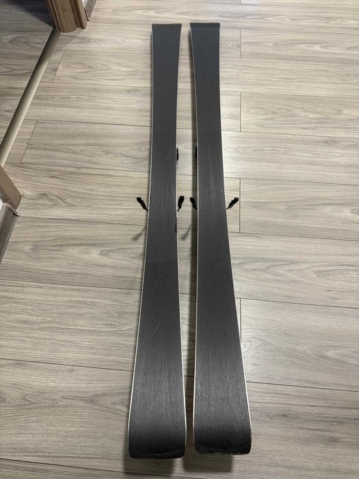 Schiuri Volkl Flair SC 153 cm