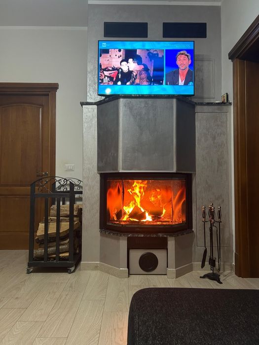 Vând casă noua  zona Castelul de apa