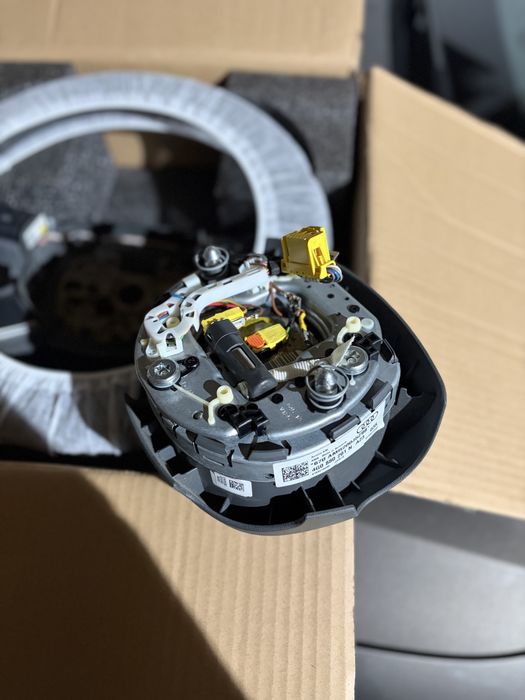 Volan audi cu airbag si padele