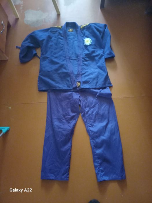 продам кимано почти новое