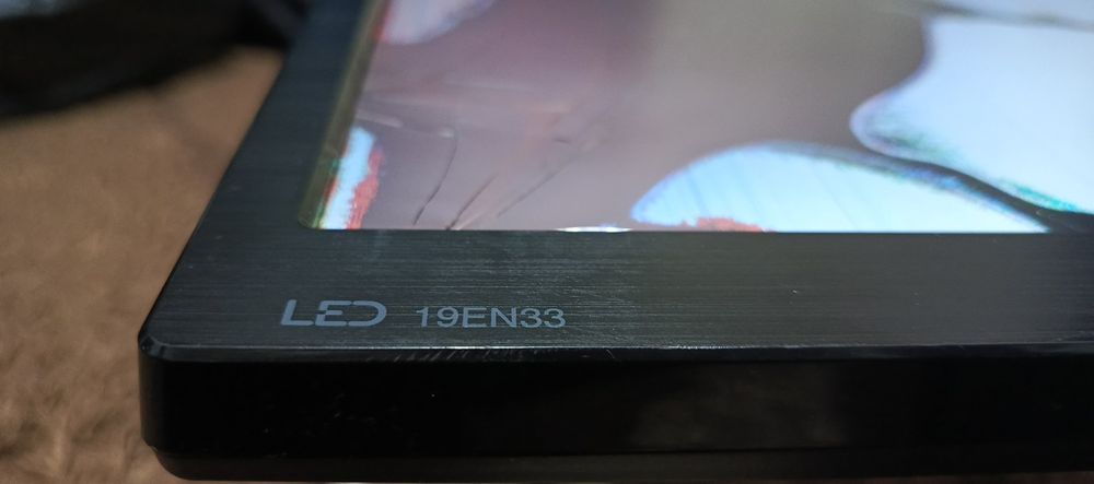 Монитор LG+samsung оба 19 дюймовый для запчасти