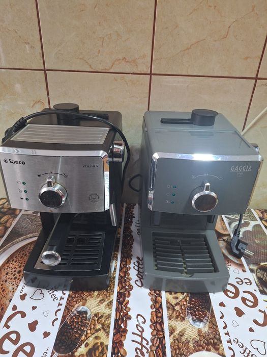 Vand 2 espressoare perfect functionale doar ca unul nu are maneta de presurizare,Saeco Poemia si Gaggia se vand la pachet