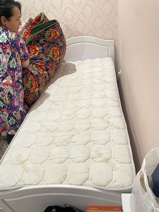 Шкаф,кровать,мини шкаф