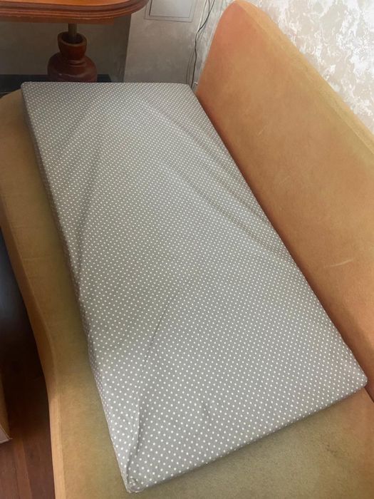 Продам недорого детский матрац