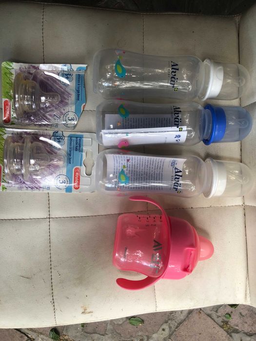 продавам многофункционална  чанта за мама