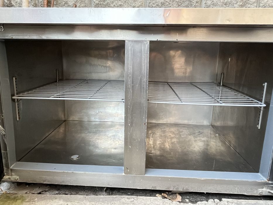 Холодильник стол тумба 1.8.90*90 б/у