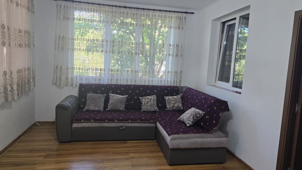 Casă la curte 1000m2