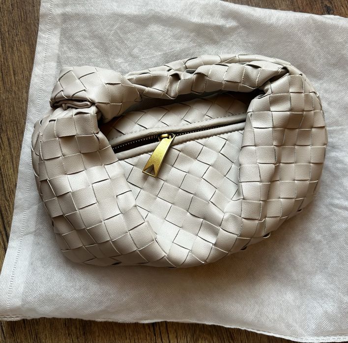 Дамска чанта естествена кожа