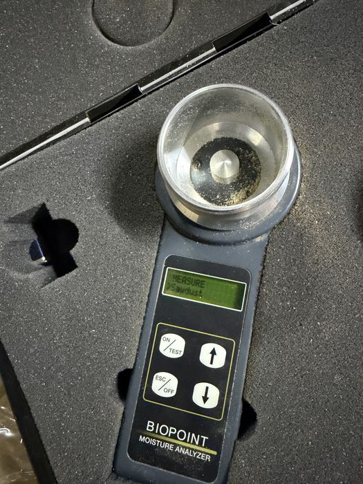 biopoint moisture analyzer - влагомер  за пелети и  друг ви дървесина