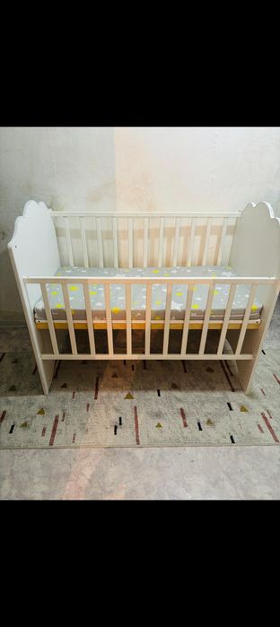 Продам манеж в идеальном состояний